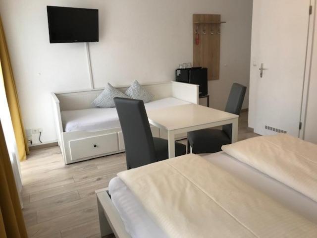 Abendruhe Hotel - Kontaktloser Check In Oberhaching Ngoại thất bức ảnh