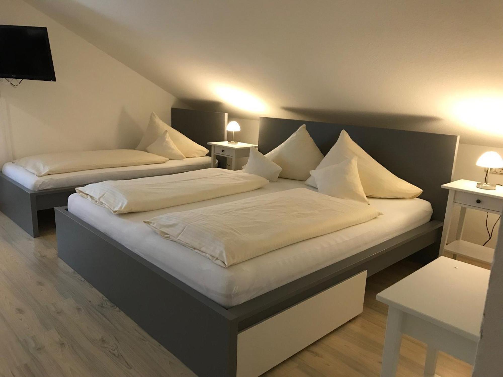 Abendruhe Hotel - Kontaktloser Check In Oberhaching Ngoại thất bức ảnh